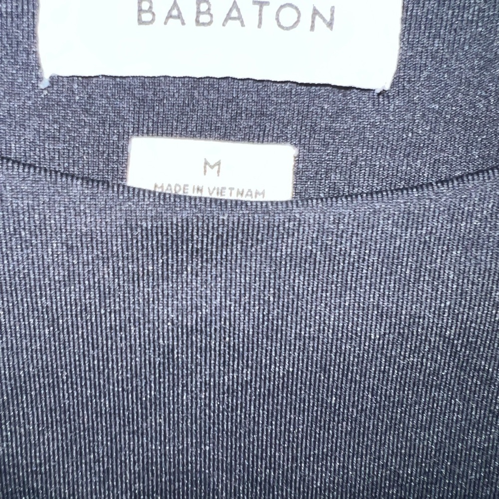 Babaton Contour Crew Cropped T-Shirt - Picture 5 of 8